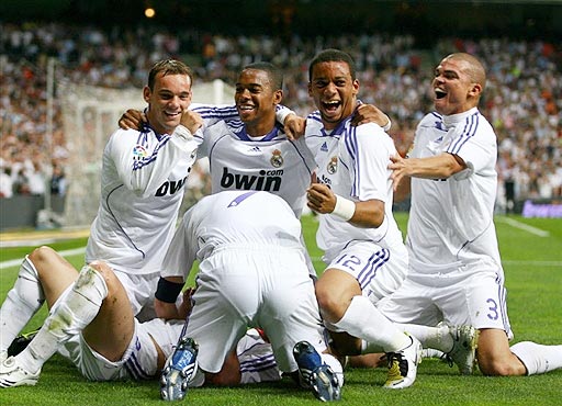 《生化危机5重制版》开发中：爆料人澄清谣言，项目进展揭秘