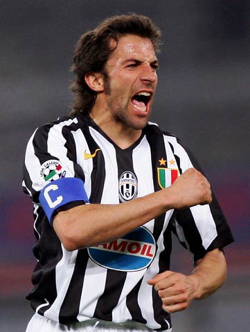 灾难！詹皇最后上场当卧底，13秒失误+不防守葬送湖人，东契奇带不动他