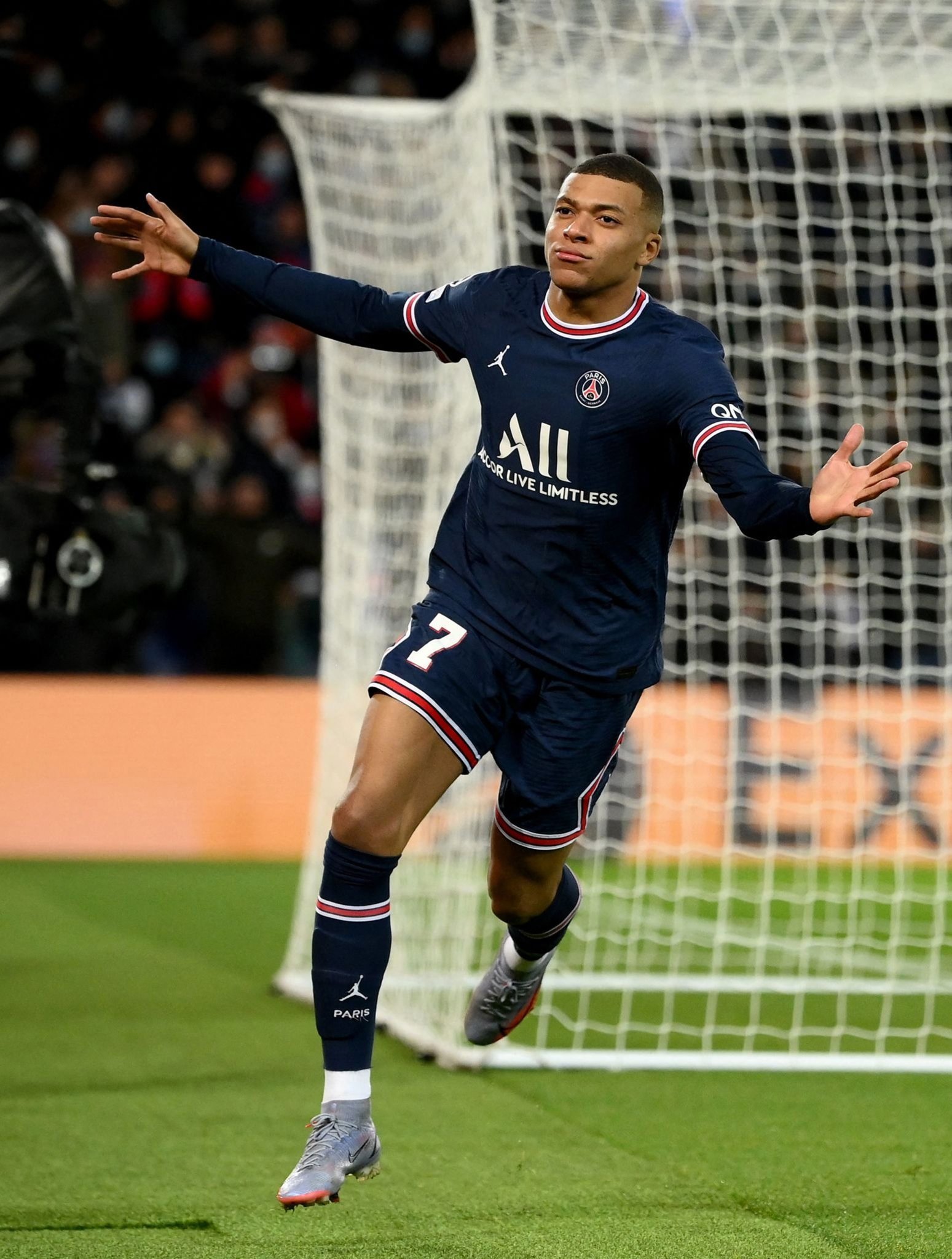 西甲：皇家社会1比1马竞